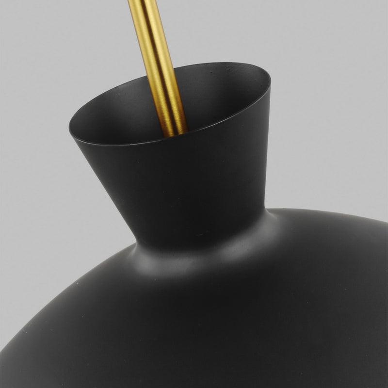 One Light Pendant<br /><span style="color:#4AB0CE;">Entrega: 4-10 dias en USA</span><br /><span style="color:#4AB0CE;font-size:60%;">PREGUNTE POR ENTREGA EN PANAMA</span><br />Collection: Lucerne<br />Finish: Midnight Black and Burnished Brass