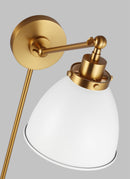 One Light Wall Sconce<br /><span style="color:#4AB0CE;">Entrega: 4-10 dias en USA</span><br /><span style="color:#4AB0CE;font-size:60%;">PREGUNTE POR ENTREGA EN PANAMA</span><br />Collection: Wellfleet<br />Finish: Matte White and Burnished Brass