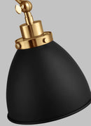 One Light Wall Sconce<br /><span style="color:#4AB0CE;">Entrega: 7-8 semanas en USA</span><br /><span style="color:#4AB0CE;font-size:60%;">PREGUNTE POR ENTREGA EN PANAMA</span><br />Collection: Wellfleet<br />Finish: Midnight Black and Burnished Brass