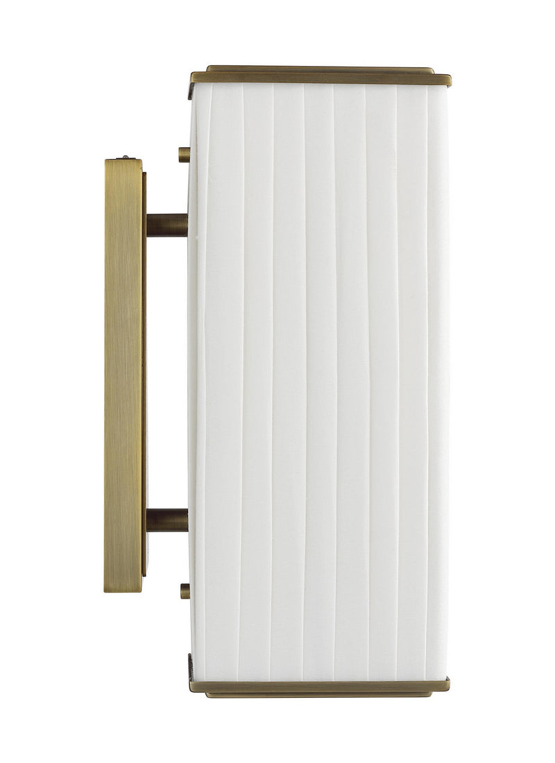 One Light Wall Sconce<br /><span style="color:#4AB0CE;">Entrega: 4-10 dias en USA</span><br /><span style="color:#4AB0CE;font-size:60%;">PREGUNTE POR ENTREGA EN PANAMA</span><br />Collection: Esther<br />Finish: Time Worn Brass