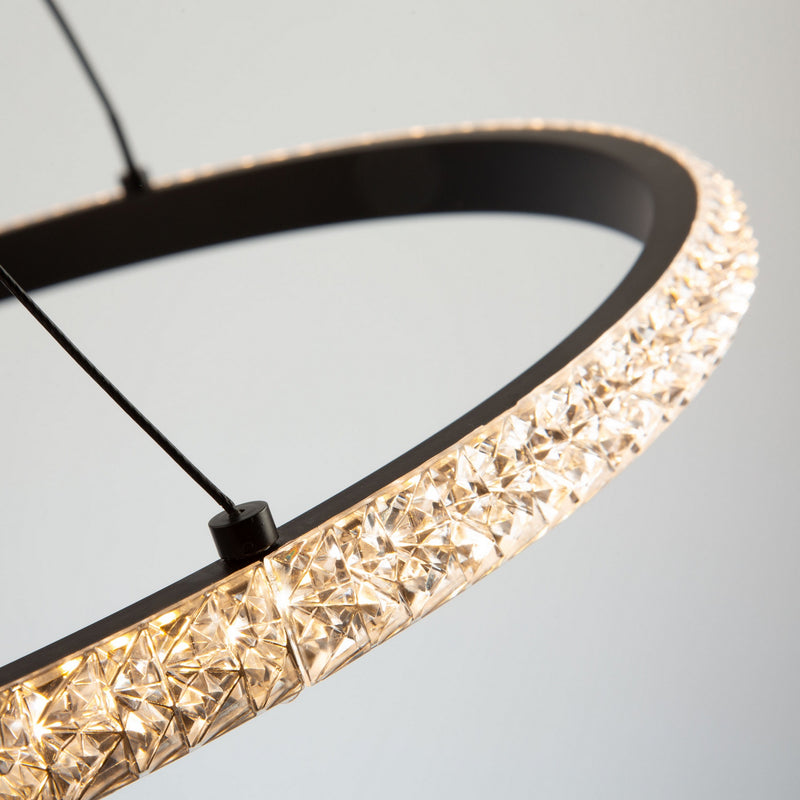 LED Pendant<br /><span style="color:#4AB0CE;">Entrega: 4-10 dias en USA</span><br /><span style="color:#4AB0CE;font-size:60%;">PREGUNTE POR ENTREGA EN PANAMA</span><br />Collection: Nova<br />Finish: Black