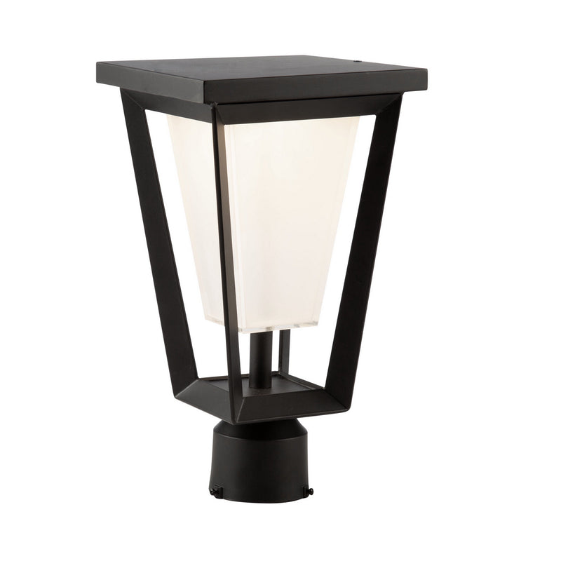 LED Outdoor Lantern<br /><span style="color:#4AB0CE;">Entrega: 4-10 dias en USA</span><br /><span style="color:#4AB0CE;font-size:60%;">PREGUNTE POR ENTREGA EN PANAMA</span><br />Collection: Waterbury<br />Finish: Black