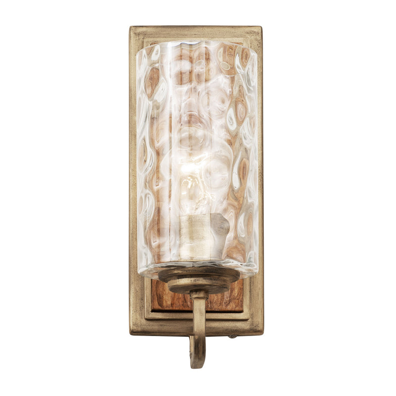 One Light Wall Sconce<br /><span style="color:#4AB0CE;">Entrega: 4-10 dias en USA</span><br /><span style="color:#4AB0CE;font-size:60%;">PREGUNTE POR ENTREGA EN PANAMA</span><br />Collection: Hammer Time<br />Finish: Havana Gold/Cinnamon