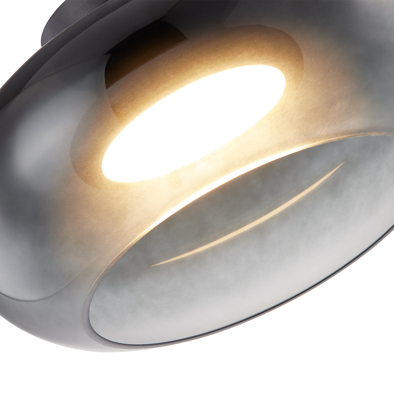 LED Semi-Flush Mount<br /><span style="color:#4AB0CE;">Entrega: 4-10 dias en USA</span><br /><span style="color:#4AB0CE;font-size:60%;">PREGUNTE POR ENTREGA EN PANAMA</span><br />Collection: Trinity<br />Finish: Black/Smoked