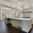 One Light Pendant<br /><span style="color:#4AB0CE;">Entrega: 4-10 dias en USA</span><br /><span style="color:#4AB0CE;font-size:60%;">PREGUNTE POR ENTREGA EN PANAMA</span><br />Collection: Windsor<br />Finish: French Gold/Matte Black