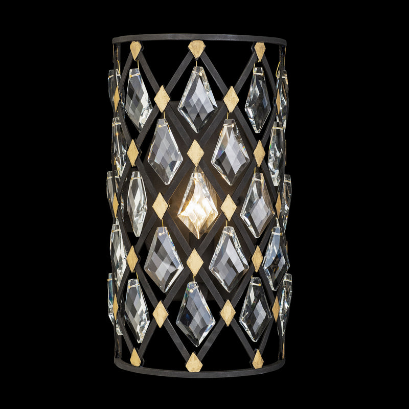 One Light Wall Sconce<br /><span style="color:#4AB0CE;">Entrega: 4-10 dias en USA</span><br /><span style="color:#4AB0CE;font-size:60%;">PREGUNTE POR ENTREGA EN PANAMA</span><br />Collection: Windsor<br />Finish: Carbon/Havana Gold