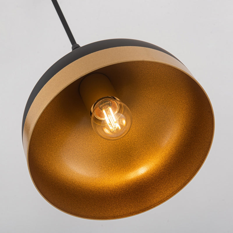 Four Light Island Pendant<br /><span style="color:#4AB0CE;">Entrega: 4-10 dias en USA</span><br /><span style="color:#4AB0CE;font-size:60%;">PREGUNTE POR ENTREGA EN PANAMA</span><br />Collection: Dash<br />Finish: Black & Gold
