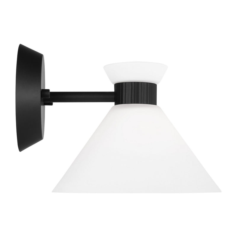 One Light Wall Sconce<br /><span style="color:#4AB0CE;">Entrega: 4-10 dias en USA</span><br /><span style="color:#4AB0CE;font-size:60%;">PREGUNTE POR ENTREGA EN PANAMA</span><br />Collection: Belcarra<br />Finish: Midnight Black