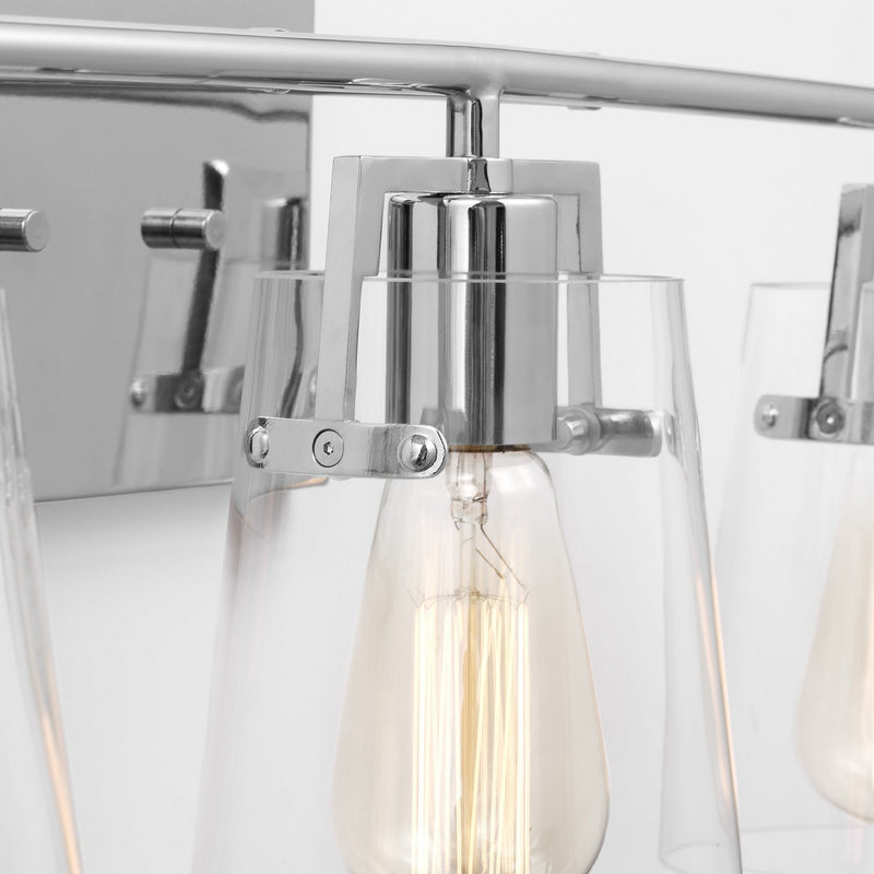 Three Light Bath<br /><span style="color:#4AB0CE;">Entrega: 4-10 dias en USA</span><br /><span style="color:#4AB0CE;font-size:60%;">PREGUNTE POR ENTREGA EN PANAMA</span><br />Collection: Crofton<br />Finish: Chrome