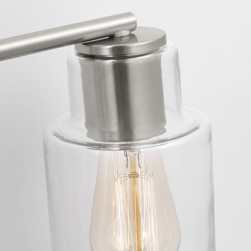 Four Light Bath<br /><span style="color:#4AB0CE;">Entrega: 4-10 dias en USA</span><br /><span style="color:#4AB0CE;font-size:60%;">PREGUNTE POR ENTREGA EN PANAMA</span><br />Collection: Sayward<br />Finish: Brushed Steel