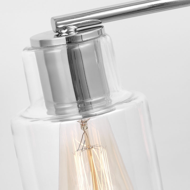 Four Light Bath<br /><span style="color:#4AB0CE;">Entrega: 10-11 semanas en USA</span><br /><span style="color:#4AB0CE;font-size:60%;">PREGUNTE POR ENTREGA EN PANAMA</span><br />Collection: Sayward<br />Finish: Chrome