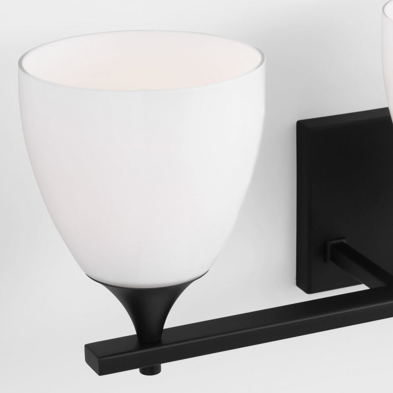 Three Light Bath<br /><span style="color:#4AB0CE;">Entrega: 4-10 dias en USA</span><br /><span style="color:#4AB0CE;font-size:60%;">PREGUNTE POR ENTREGA EN PANAMA</span><br />Collection: Toffino<br />Finish: Midnight Black