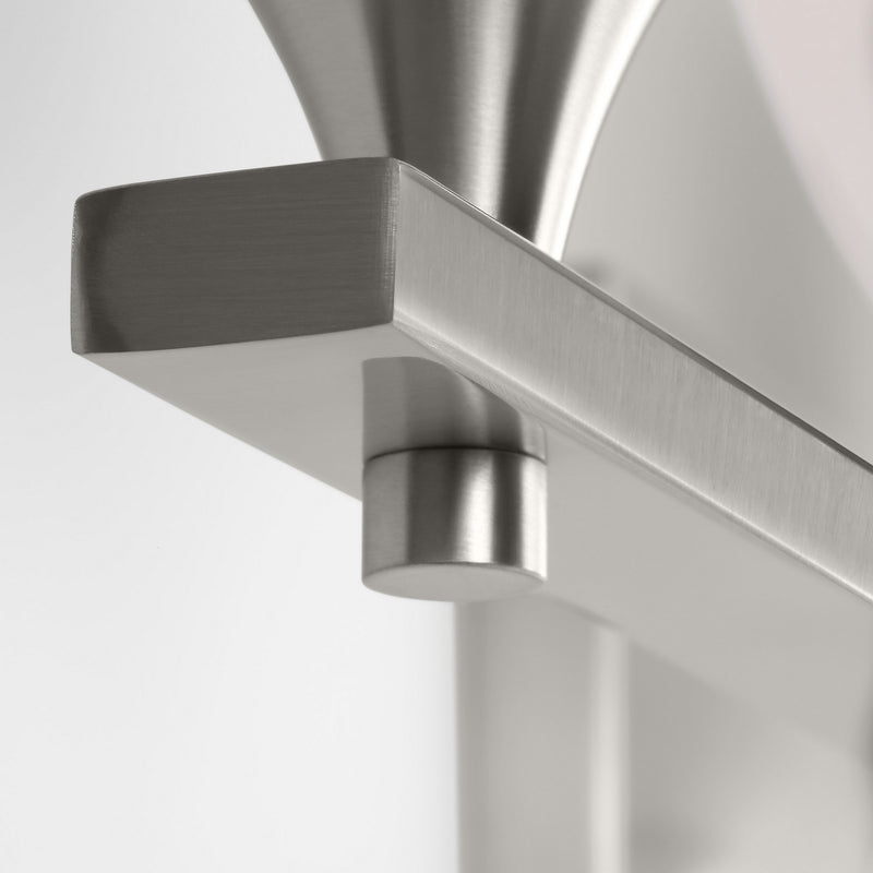 Four Light Bath<br /><span style="color:#4AB0CE;">Entrega: 4-10 dias en USA</span><br /><span style="color:#4AB0CE;font-size:60%;">PREGUNTE POR ENTREGA EN PANAMA</span><br />Collection: Toffino<br />Finish: Brushed Steel