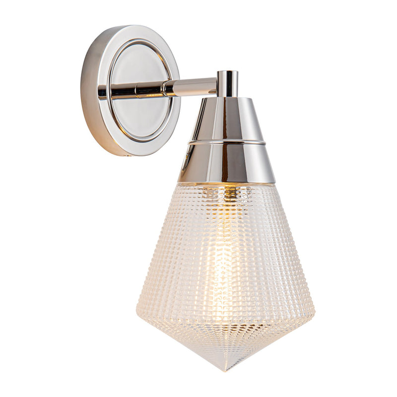 One Light Wall Sconce<br /><span style="color:#4AB0CE;">Entrega: 4-10 dias en USA</span><br /><span style="color:#4AB0CE;font-size:60%;">PREGUNTE POR ENTREGA EN PANAMA</span><br />Collection: Willard<br />Finish: Polished Nickel/Prismatic Glass