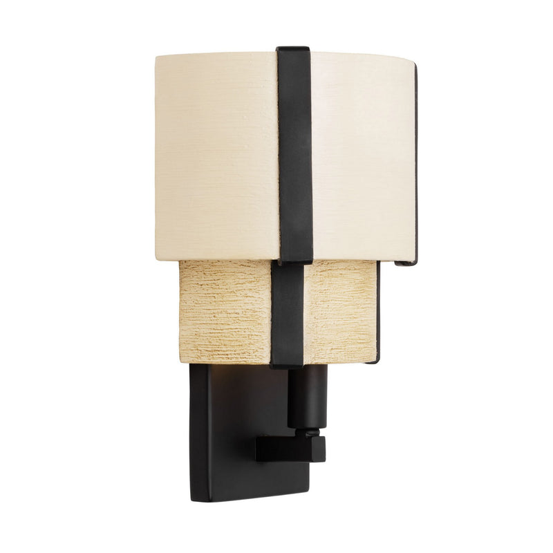 One Light Wall Sconce<br /><span style="color:#4AB0CE;">Entrega: 4-10 dias en USA</span><br /><span style="color:#4AB0CE;font-size:60%;">PREGUNTE POR ENTREGA EN PANAMA</span><br />Collection: Blonde Moment<br />Finish: Matte Black/Honey/Medium Oak