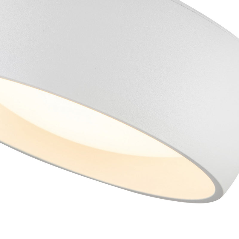 LED Flush Mount<br /><span style="color:#4AB0CE;">Entrega: 4-10 dias en USA</span><br /><span style="color:#4AB0CE;font-size:60%;">PREGUNTE POR ENTREGA EN PANAMA</span><br />Collection: Savile<br />Finish: White