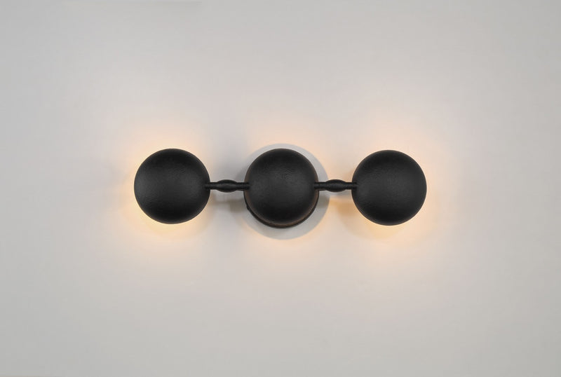 Three Light Wall Sconce<br /><span style="color:#4AB0CE;">Entrega: 4-10 dias en USA</span><br /><span style="color:#4AB0CE;font-size:60%;">PREGUNTE POR ENTREGA EN PANAMA</span><br />Collection: Undertas<br />Finish: Textured Black