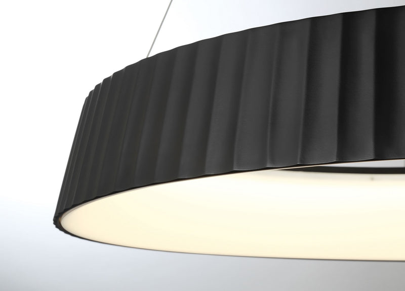 LED Pendant<br /><span style="color:#4AB0CE;">Entrega: 4-10 dias en USA</span><br /><span style="color:#4AB0CE;font-size:60%;">PREGUNTE POR ENTREGA EN PANAMA</span><br />Collection: Star Gate<br />Finish: Coal Black