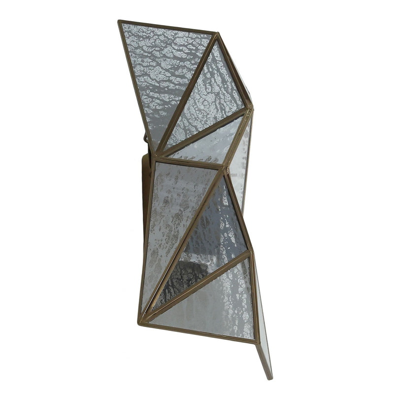 Two Light Wall Sconce<br /><span style="color:#4AB0CE;">Entrega: 4-10 dias en USA</span><br /><span style="color:#4AB0CE;font-size:60%;">PREGUNTE POR ENTREGA EN PANAMA</span><br />Collection: Geo-Gem<br />Finish: Artisan Brass