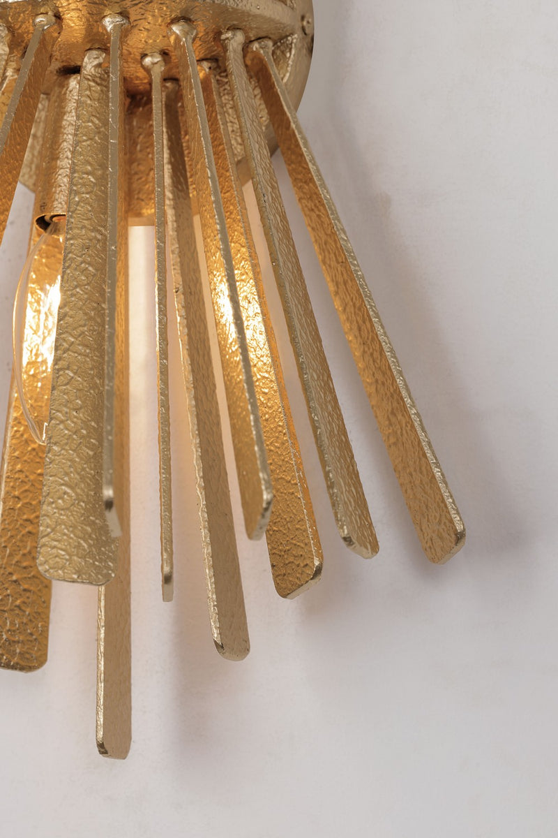 Two Light Wall Sconce<br /><span style="color:#4AB0CE;">Entrega: 4-10 dias en USA</span><br /><span style="color:#4AB0CE;font-size:60%;">PREGUNTE POR ENTREGA EN PANAMA</span><br />Collection: Confluence<br />Finish: Piastra Gold