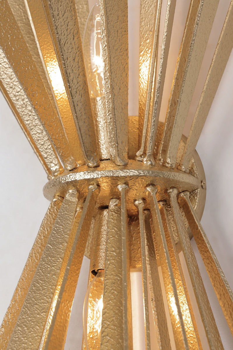 Two Light Wall Sconce<br /><span style="color:#4AB0CE;">Entrega: 4-10 dias en USA</span><br /><span style="color:#4AB0CE;font-size:60%;">PREGUNTE POR ENTREGA EN PANAMA</span><br />Collection: Confluence<br />Finish: Piastra Gold