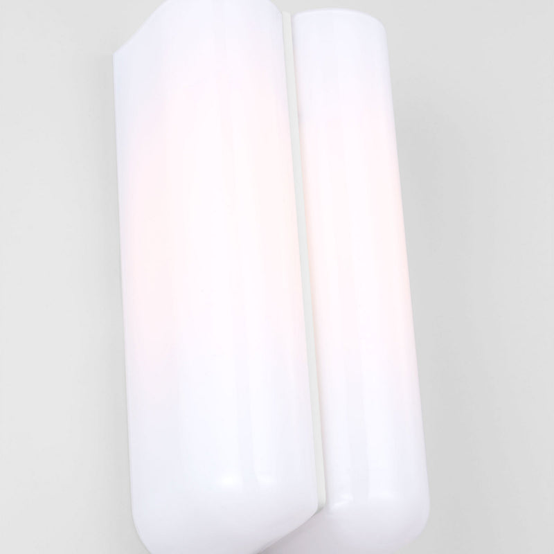 One Light Wall Sconce<br /><span style="color:#4AB0CE;">Entrega: 4-10 dias en USA</span><br /><span style="color:#4AB0CE;font-size:60%;">PREGUNTE POR ENTREGA EN PANAMA</span><br />Collection: Cheverny<br />Finish: Matte White
