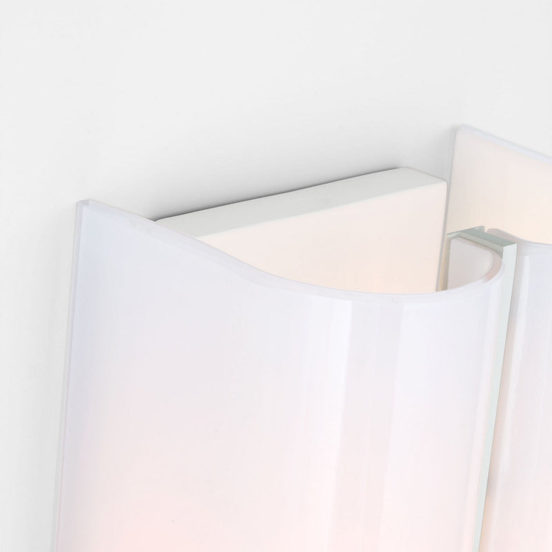 Visual Comfort Studio - LXW1061MWT - One Light Wall Sconce - Cheverny - Matte White