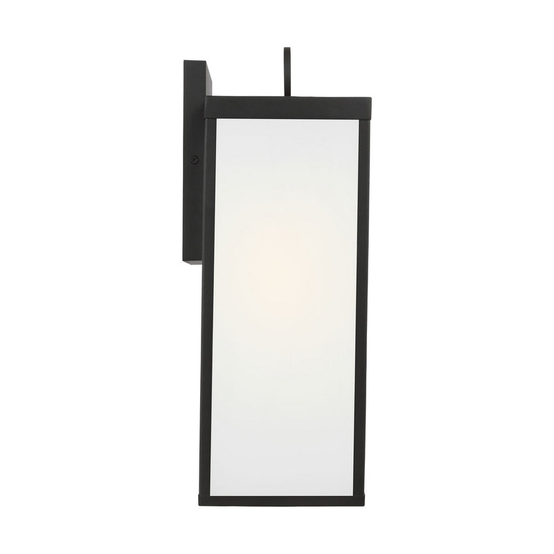 One Light Wall Lantern<br /><span style="color:#4AB0CE;">Entrega: 4-10 dias en USA</span><br /><span style="color:#4AB0CE;font-size:60%;">PREGUNTE POR ENTREGA EN PANAMA</span><br />Collection: Howell<br />Finish: Textured Black
