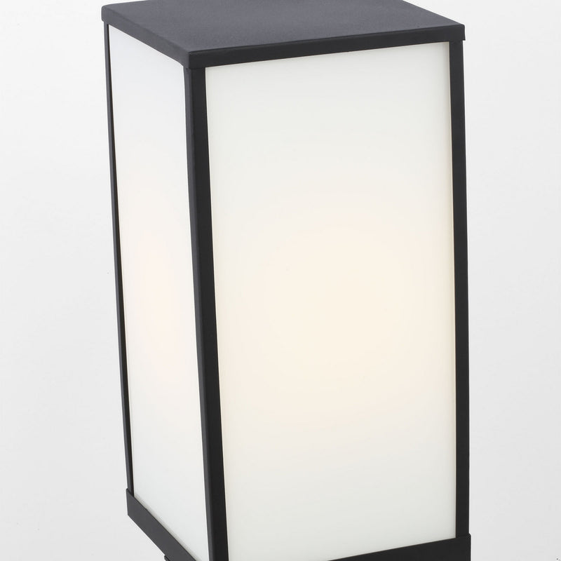 One Light Post Lantern<br /><span style="color:#4AB0CE;">Entrega: 4-10 dias en USA</span><br /><span style="color:#4AB0CE;font-size:60%;">PREGUNTE POR ENTREGA EN PANAMA</span><br />Collection: Howell<br />Finish: Textured Black