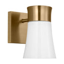 One Light Vanity<br /><span style="color:#4AB0CE;">Entrega: 4-10 dias en USA</span><br /><span style="color:#4AB0CE;font-size:60%;">PREGUNTE POR ENTREGA EN PANAMA</span><br />Collection: Roy<br />Finish: Satin Brass