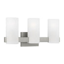 Three Light Vanity<br /><span style="color:#4AB0CE;">Entrega: 4-10 dias en USA</span><br /><span style="color:#4AB0CE;font-size:60%;">PREGUNTE POR ENTREGA EN PANAMA</span><br />Collection: Rhode<br />Finish: Brushed Steel