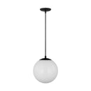 One Light Pendant<br /><span style="color:#4AB0CE;">Entrega: 4-10 dias en USA</span><br /><span style="color:#4AB0CE;font-size:60%;">PREGUNTE POR ENTREGA EN PANAMA</span><br />Collection: Leo - Hanging Globe<br />Finish: Midnight Black