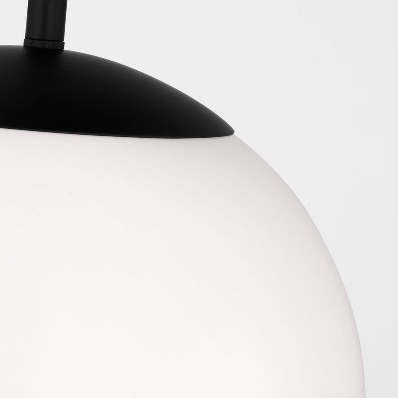 One Light Pendant<br /><span style="color:#4AB0CE;">Entrega: 10-11 semanas en USA</span><br /><span style="color:#4AB0CE;font-size:60%;">PREGUNTE POR ENTREGA EN PANAMA</span><br />Collection: Leo - Hanging Globe<br />Finish: Midnight Black