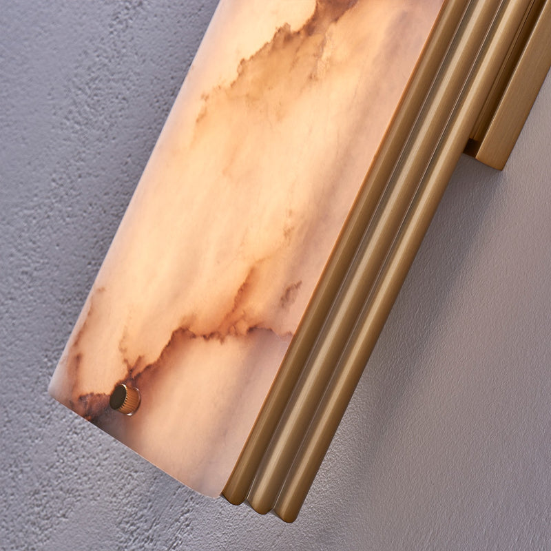 LED Wall Sconce<br /><span style="color:#4AB0CE;">Entrega: 4-10 dias en USA</span><br /><span style="color:#4AB0CE;font-size:60%;">PREGUNTE POR ENTREGA EN PANAMA</span><br />Collection: Vertical<br />Finish: Winter Brass