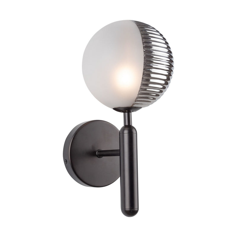 One Light Wall Sconce<br /><span style="color:#4AB0CE;">Entrega: 4-10 dias en USA</span><br /><span style="color:#4AB0CE;font-size:60%;">PREGUNTE POR ENTREGA EN PANAMA</span><br />Collection: Bolla<br />Finish: Black