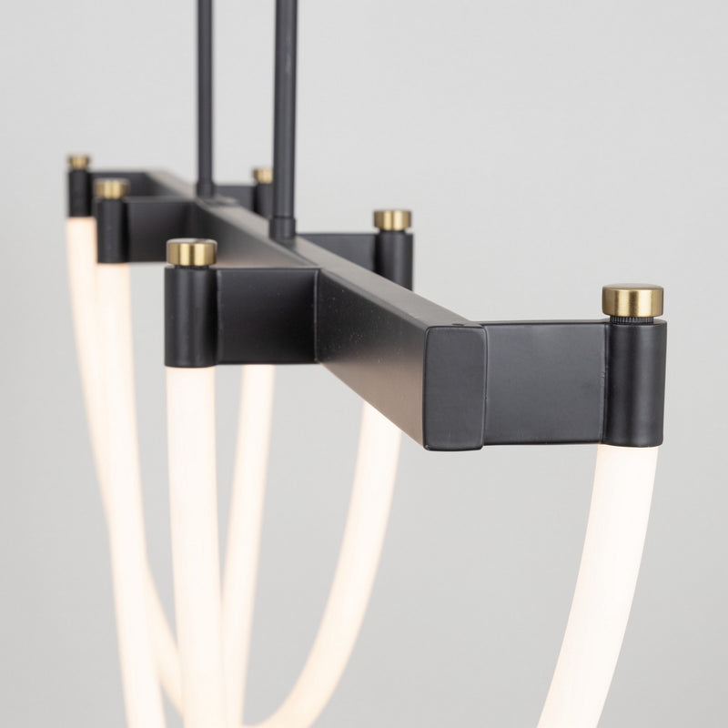 LED Island Pendant<br /><span style="color:#4AB0CE;">Entrega: 4-10 dias en USA</span><br /><span style="color:#4AB0CE;font-size:60%;">PREGUNTE POR ENTREGA EN PANAMA</span><br />Collection: Cascata<br />Finish: Black and Brushed Brass