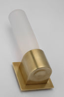 LED Wall Sconce<br /><span style="color:#4AB0CE;">Entrega: 26-27 semanas en USA</span><br /><span style="color:#4AB0CE;font-size:60%;">PREGUNTE POR ENTREGA EN PANAMA</span><br />Collection: Volver<br />Finish: Hand Rubbed Antique Brass