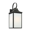 One Light Lantern<br /><span style="color:#4AB0CE;">Entrega: 4-10 dias en USA</span><br /><span style="color:#4AB0CE;font-size:60%;">PREGUNTE POR ENTREGA EN PANAMA</span><br />Collection: Saybrook<br />Finish: Textured Black