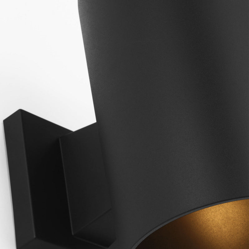 One Light Wall Lantern<br /><span style="color:#4AB0CE;">Entrega: 4-10 dias en USA</span><br /><span style="color:#4AB0CE;font-size:60%;">PREGUNTE POR ENTREGA EN PANAMA</span><br />Collection: Outdoor Cylinders<br />Finish: Textured Black