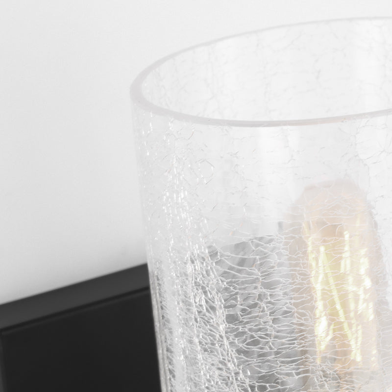 One Light Wall / Bath Sconce<br /><span style="color:#4AB0CE;">Entrega: 4-10 dias en USA</span><br /><span style="color:#4AB0CE;font-size:60%;">PREGUNTE POR ENTREGA EN PANAMA</span><br />Collection: Parker<br />Finish: Midnight Black
