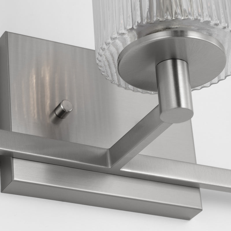 Three Light Wall / Bath<br /><span style="color:#4AB0CE;">Entrega: 4-10 dias en USA</span><br /><span style="color:#4AB0CE;font-size:60%;">PREGUNTE POR ENTREGA EN PANAMA</span><br />Collection: Lando<br />Finish: Brushed Steel