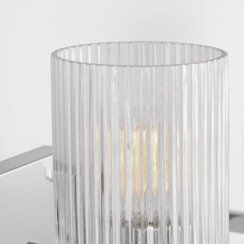 Three Light Wall / Bath<br /><span style="color:#4AB0CE;">Entrega: 8-9 semanas en USA</span><br /><span style="color:#4AB0CE;font-size:60%;">PREGUNTE POR ENTREGA EN PANAMA</span><br />Collection: Lando<br />Finish: Chrome