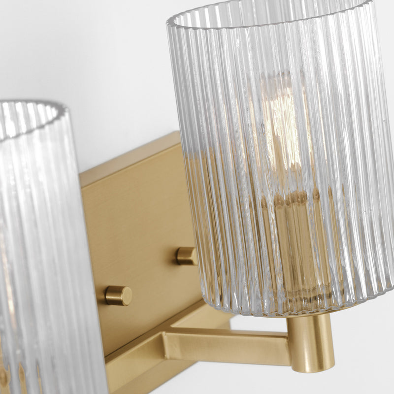 Three Light Wall / Bath<br /><span style="color:#4AB0CE;">Entrega: 10-11 semanas en USA</span><br /><span style="color:#4AB0CE;font-size:60%;">PREGUNTE POR ENTREGA EN PANAMA</span><br />Collection: Lando<br />Finish: Satin Bronze