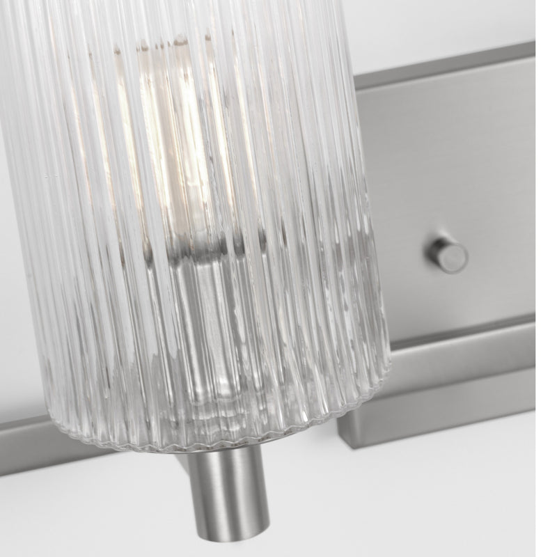 Four Light Wall / Bath<br /><span style="color:#4AB0CE;">Entrega: 4-10 dias en USA</span><br /><span style="color:#4AB0CE;font-size:60%;">PREGUNTE POR ENTREGA EN PANAMA</span><br />Collection: Lando<br />Finish: Brushed Steel