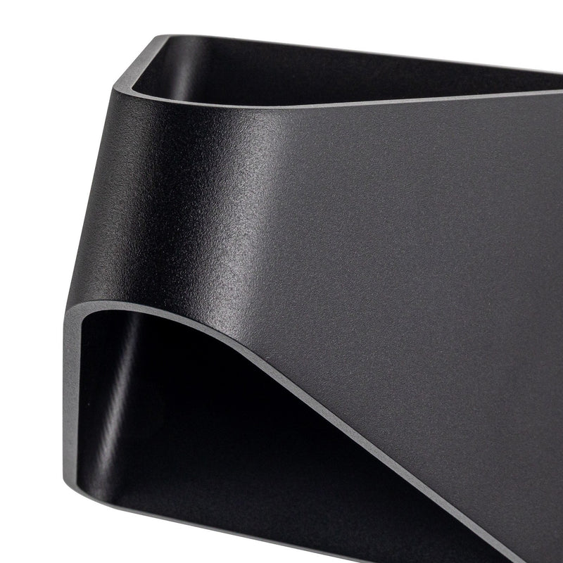 LED Exterior Wall Sconce<br /><span style="color:#4AB0CE;">Entrega: 4-10 dias en USA</span><br /><span style="color:#4AB0CE;font-size:60%;">PREGUNTE POR ENTREGA EN PANAMA</span><br />Collection: Ellis<br />Finish: Black