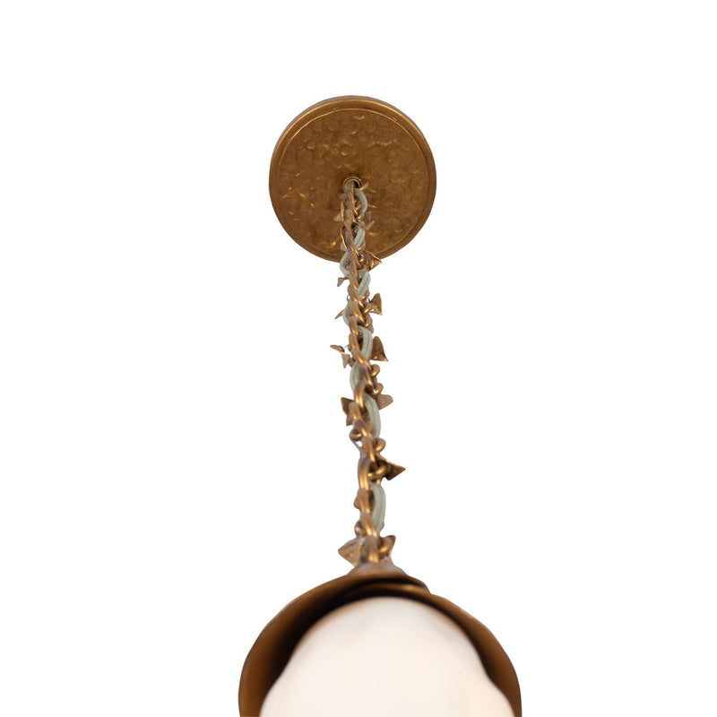 One Light Pendant<br /><span style="color:#4AB0CE;">Entrega: 4-10 dias en USA</span><br /><span style="color:#4AB0CE;font-size:60%;">PREGUNTE POR ENTREGA EN PANAMA</span><br />Collection: Bougainvillea<br />Finish: Warm Gold