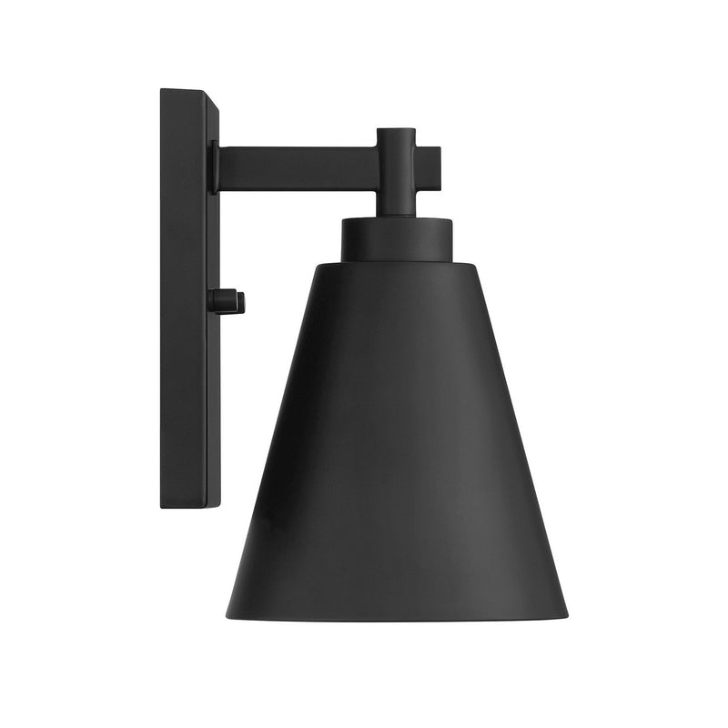 One Light Outdoor Wall Lantern<br /><span style="color:#4AB0CE;">Entrega: 6-7 semanas en USA</span><br /><span style="color:#4AB0CE;font-size:60%;">PREGUNTE POR ENTREGA EN PANAMA</span><br />Collection: Ryder<br />Finish: Matte Black