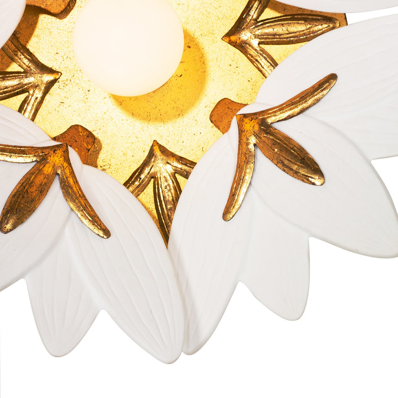 One Light Wall Sconce<br /><span style="color:#4AB0CE;">Entrega: 1-2 semanas en USA</span><br /><span style="color:#4AB0CE;font-size:60%;">PREGUNTE POR ENTREGA EN PANAMA</span><br />Collection: BLOOM<br />Finish: Oxidized Gold Leaf