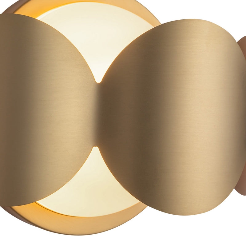 One Light Wall Sconce<br /><span style="color:#4AB0CE;">Entrega: 4-10 dias en USA</span><br /><span style="color:#4AB0CE;font-size:60%;">PREGUNTE POR ENTREGA EN PANAMA</span><br />Collection: Ciel<br />Finish: Brushed Gold/Opal Glass