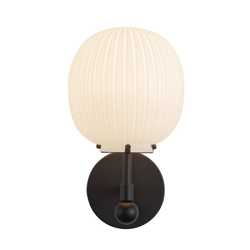 One Light Vanity<br /><span style="color:#4AB0CE;">Entrega: 4-10 dias en USA</span><br /><span style="color:#4AB0CE;font-size:60%;">PREGUNTE POR ENTREGA EN PANAMA</span><br />Collection: Cherise<br />Finish: Matte Black/Glossy Ribbed Opal Glass